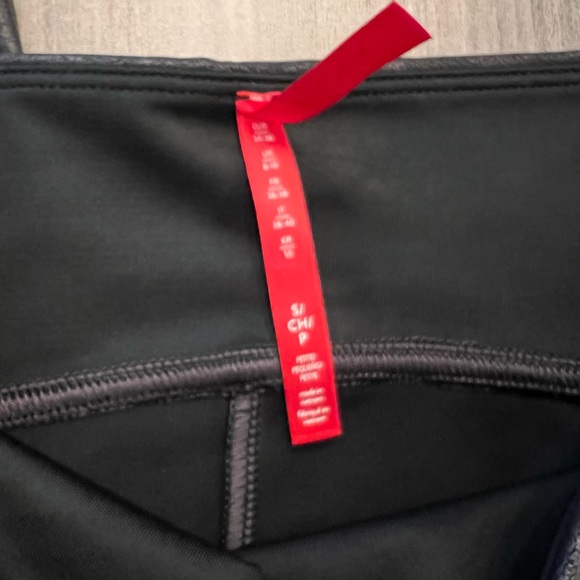 SPANX  Faux Leather Leggings - Picture 8 of 9